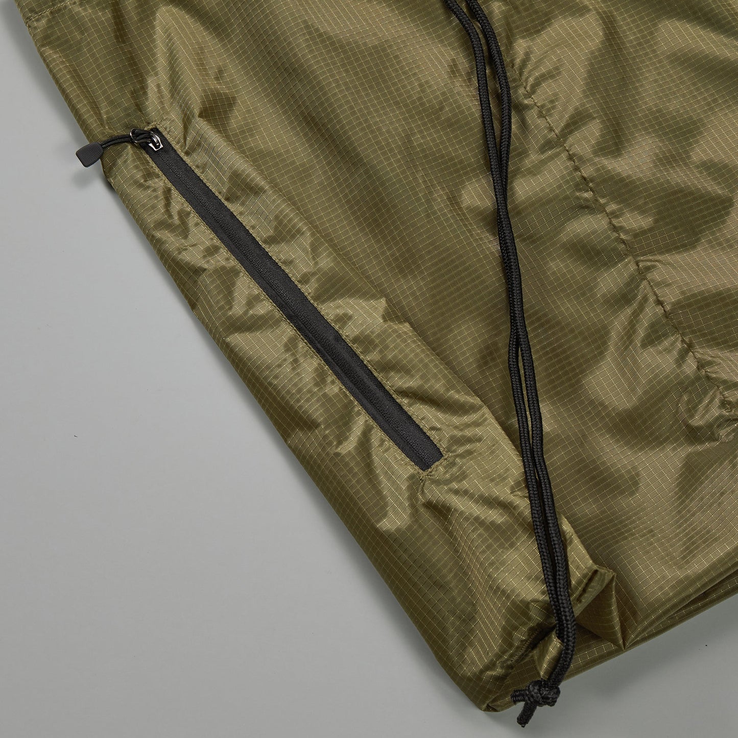 1419 - Light Nylon Ripstop Gym Bag - Olive