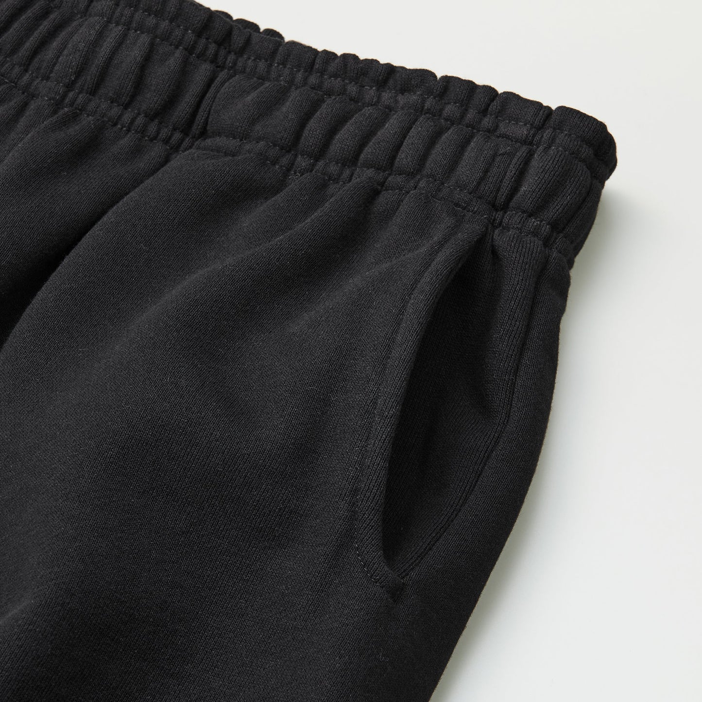 5765 - 12.7oz Heavyweight Track Pant - Black